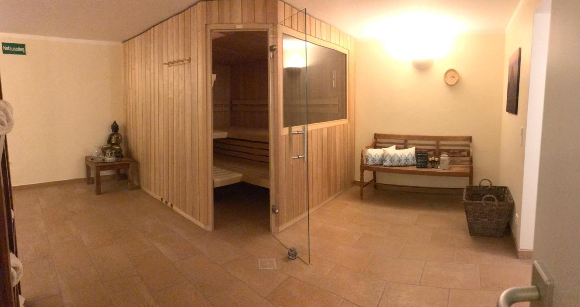 Landhaus Marinella Hotel Garni Бад Виезее Екстериор снимка