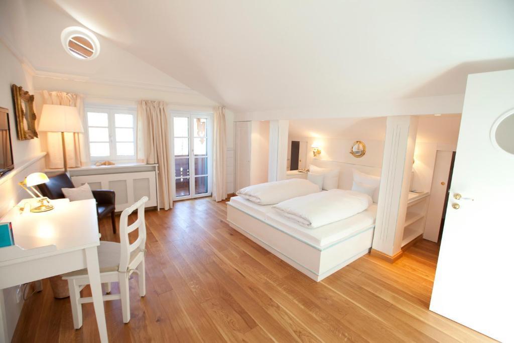 Landhaus Marinella Hotel Garni Бад Виезее Стая снимка
